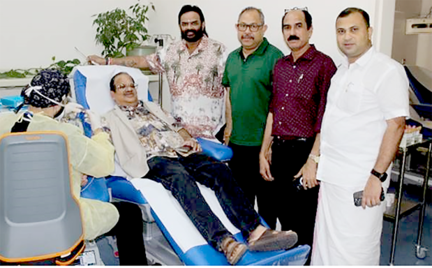 <p><br></p><div class="explain-selected-button explain-selected-circle"></div><style>
.explain-selected-button.explain-selected-text-selected-show-button {
  display: block !important;
}

.explain-selected-button.explain-selected-expanded {
  width: 400px;
  border: 0px;
  cursor: default; 
  height: 350px; 
  overflow: auto;
  box-shadow: rgba(15, 15, 15, 0.05) 0px 0px 0px 1px, rgba(15, 15, 15, 0.1) 0px 3px 6px, rgba(15, 15, 15, 0.2) 0px 9px 24px;
}

.explain-selected-button.explain-selected-circle:not(.explain-selected-expanded) {
  width: 35px;
  height: 35px;
  background: transparent;
  border-radius: 50%;
  opacity: 0.5;
}
.explain-selected-button.explain-selected-circle:not(.explain-selected-expanded):hover::before {
  content: "";
  position: absolute;
  width: 35px;
  height: 35px;
  background-color: rgba(128, 0, 128, 0.5);
  border-radius: 50%;
  top: 50%;
  left: 50%;
  transform: translate(-50%, -50%);
  animation: explain-selected-growAndFade 2.0s ease-in-out;
  animation-iteration-count: infinite;
}

.explain-selected-button.explain-selected-circle:not(.explain-selected-expanded)::after {
  content: "";
  position: absolute;
  width: 10px;
  height: 10px;
  background-color: rgb(128, 0, 128);
  top: 50%;
  left: 50%;
  transform: translate(-50%, -50%);
  border-radius: 50%;
}
.explain-selected-button.explain-selected-circle:not(.explain-selected-expanded):hover::after {
  width: 14px;
  height: 14px;
}

@keyframes explain-selected-growAndFade {
  0% {
    width: 10px;
    height: 10px;
    opacity: 1;
  }
  100% {
    width: 30px;
    height: 30px;
    opacity: 0;
  }
}

.explain-selected-button {
  display: none !important;
  width: 120px;
  height: 28px;
  border-radius: 4px;
  border: 0px;
  position: absolute;
  z-index: 9999;
  opacity: 1;
  cursor: pointer;
  background: white;
  text-align:left;
  font-family: Tahoma,Arial,Helvetica Neue,Helvetica,sans-serif; 
  background-color: #fff;
  color: #333;
}

.swal2-icon-show-explainselected {
  border: none;
}

.swal2-container p {
  margin: 0 !important;
}

</style>